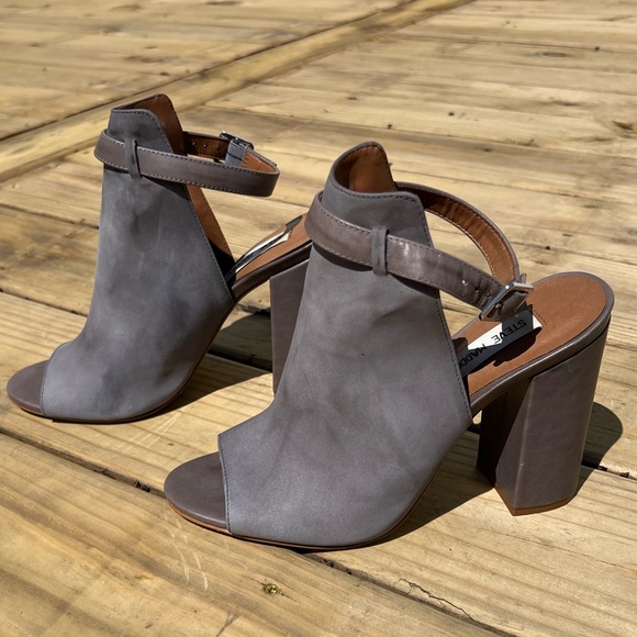 Steve Madden gray heels size 9 - Picture 9 of 14